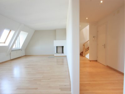 Denkmalgeschützte Dach-Maisonette mit Weitsicht